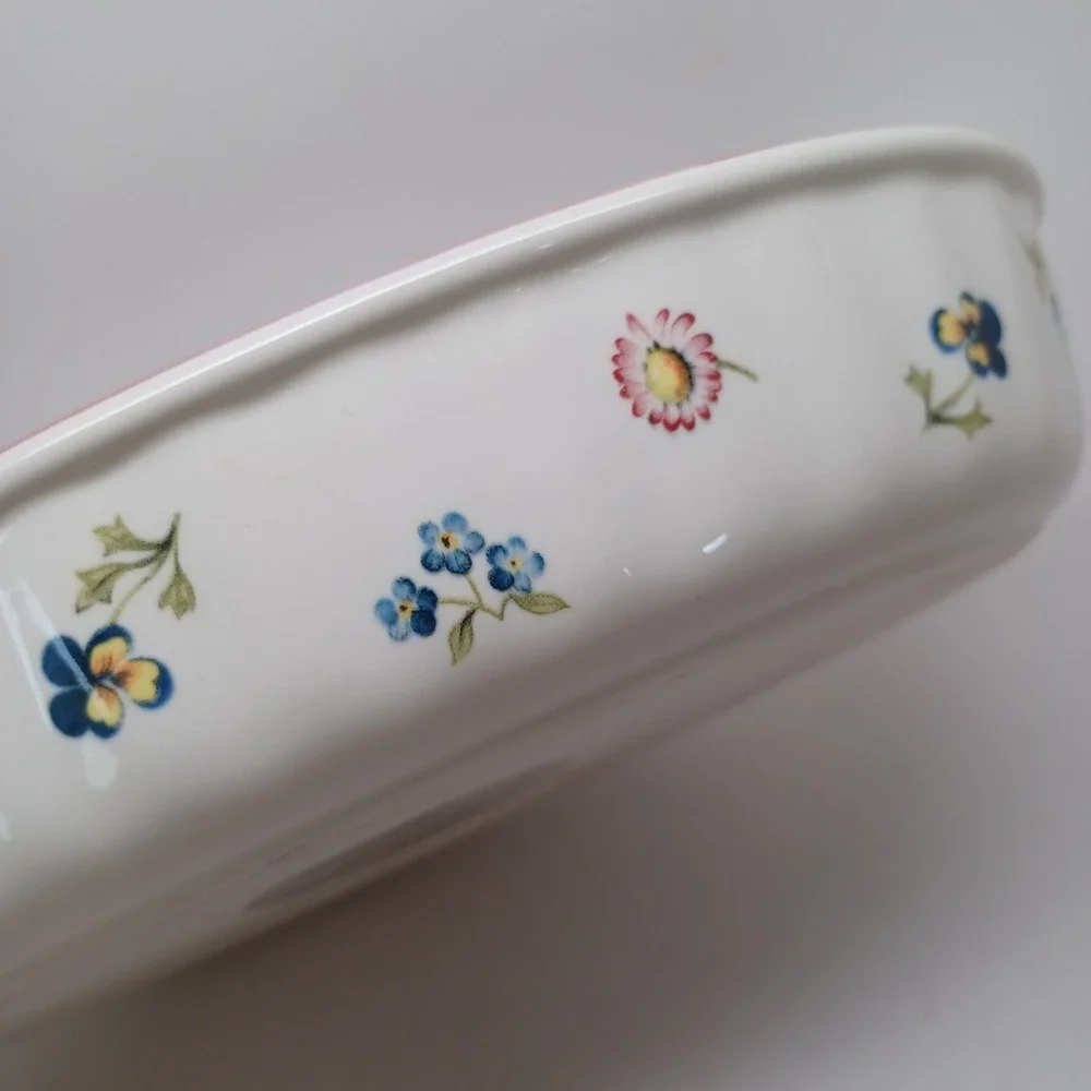 Villeroy & Boch Petite Fleur Vilbofour Oval Baker Porcelain Floral Casserole 10
